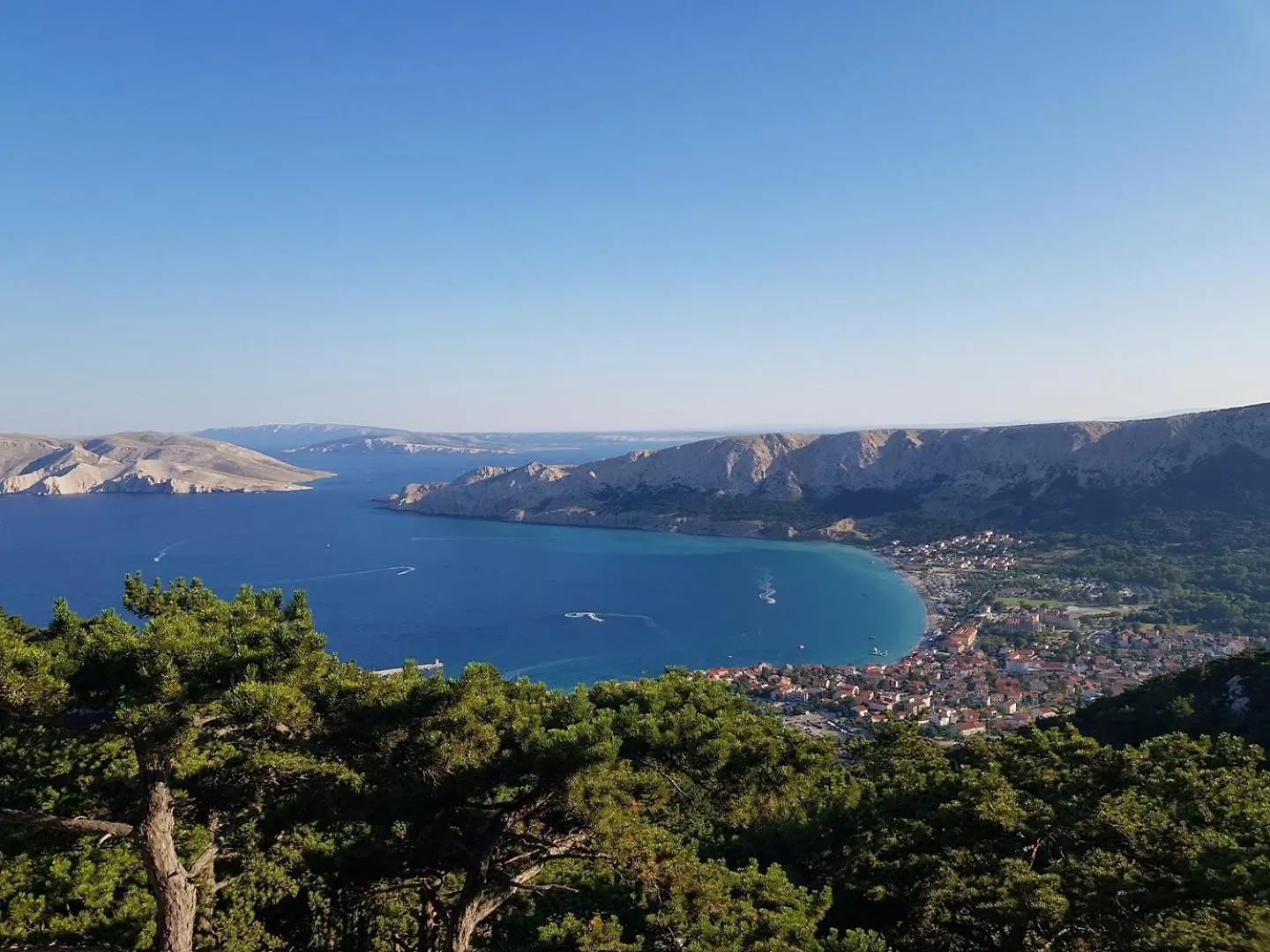 Villa Aquarium Baska  4*, Baska (Krk)